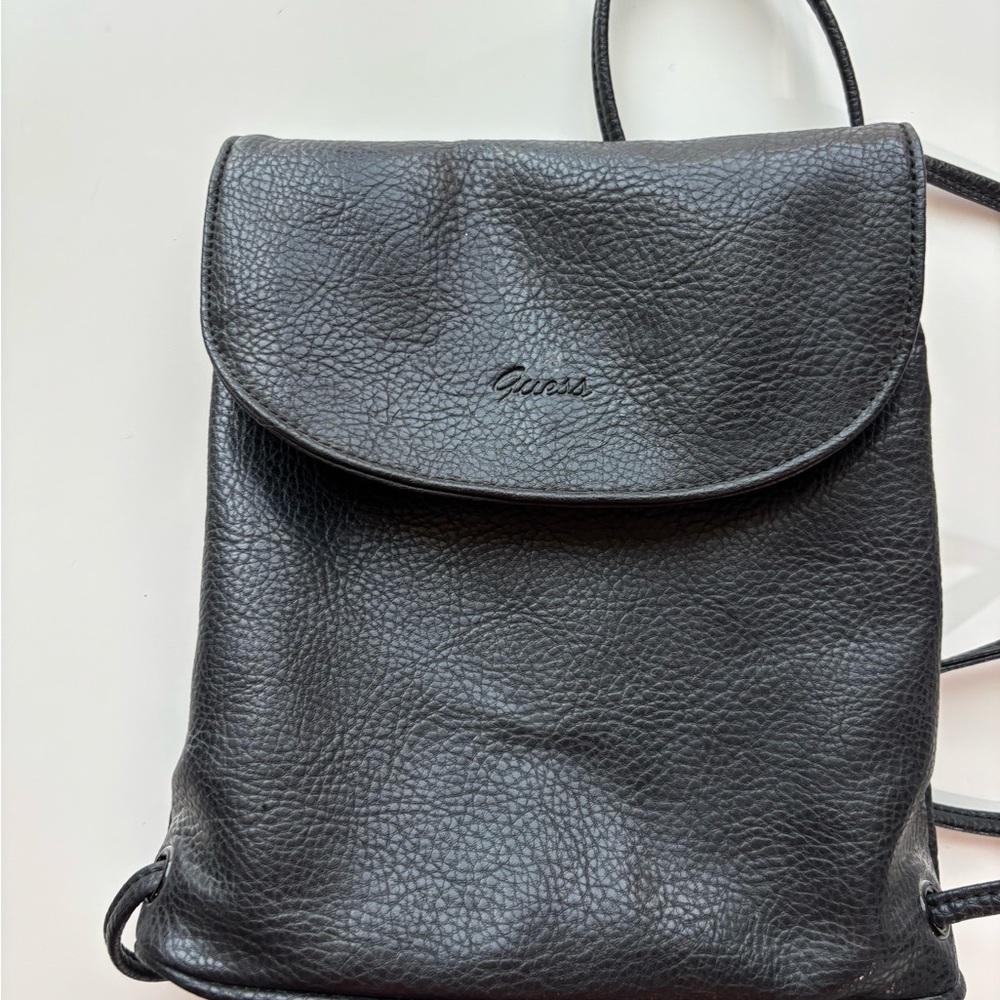 Vintage Guess Black Leather Backpack with Flap-Over Design